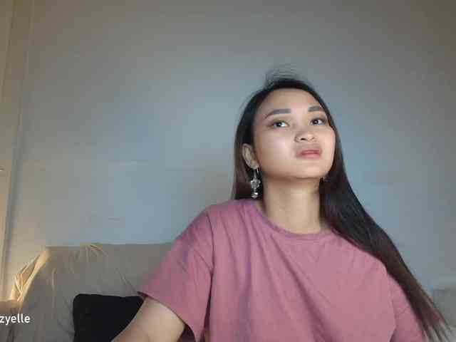 RozyElle webcam