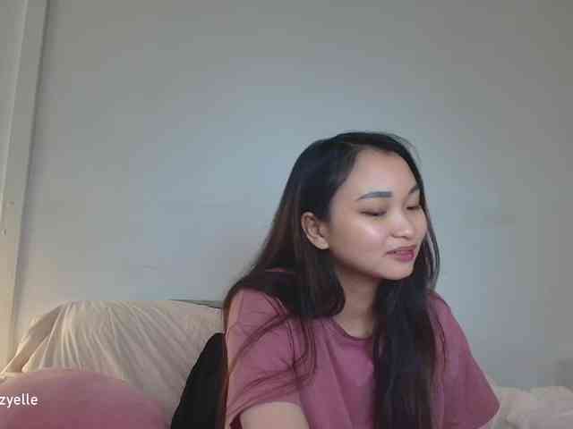 RozyElle webcam
