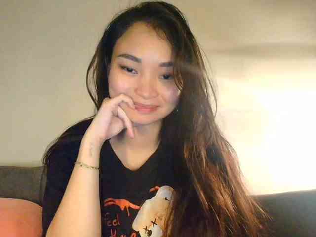 RozyElle webcam