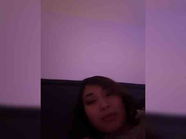RozyElle webcam