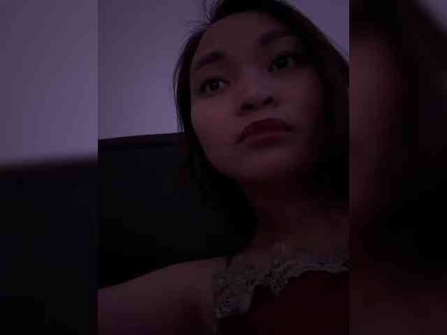 RozyElle webcam