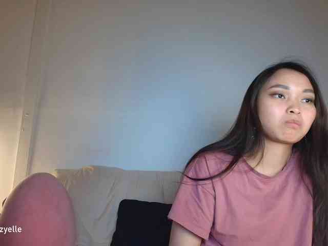 RozyElle webcam