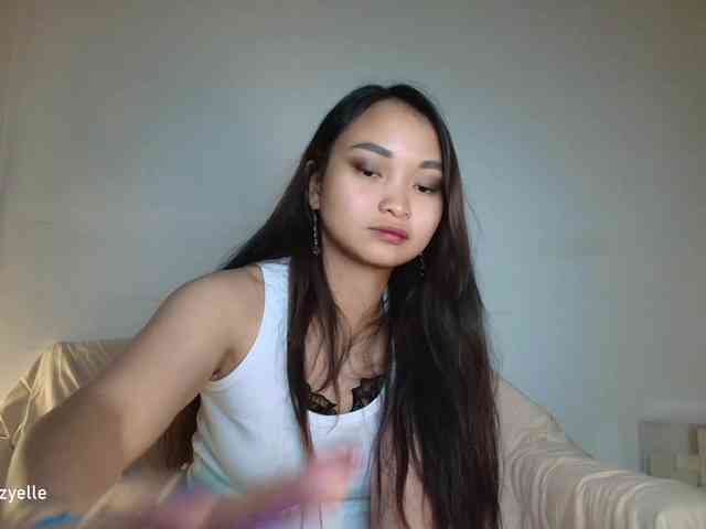 RozyElle webcam