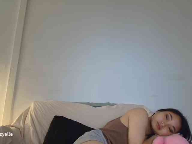 RozyElle webcam