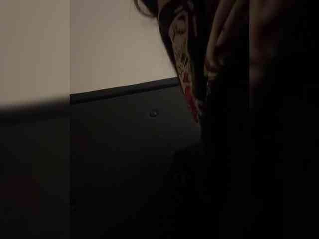 RozyElle webcam