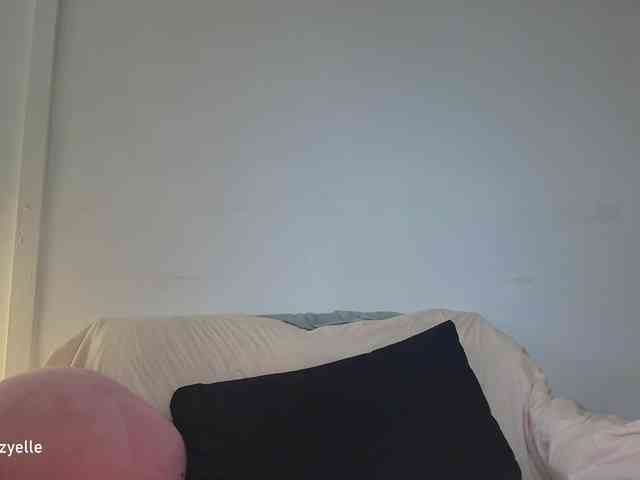 RozyElle webcam