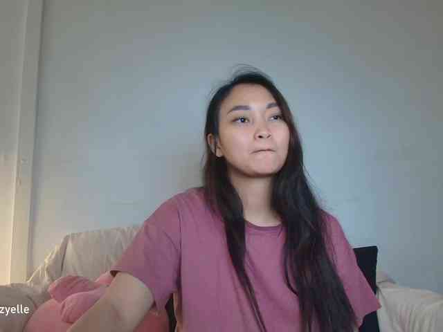 RozyElle webcam