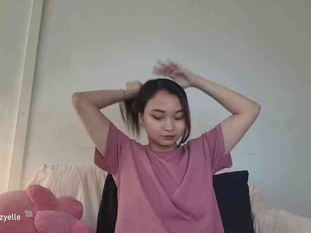 RozyElle webcam