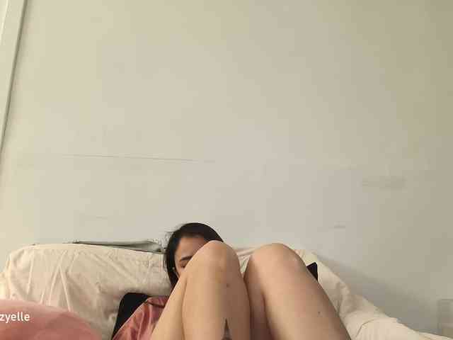 RozyElle webcam