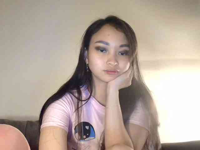 RozyElle webcam