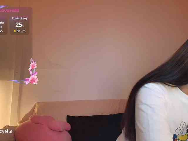 RozyElle webcam