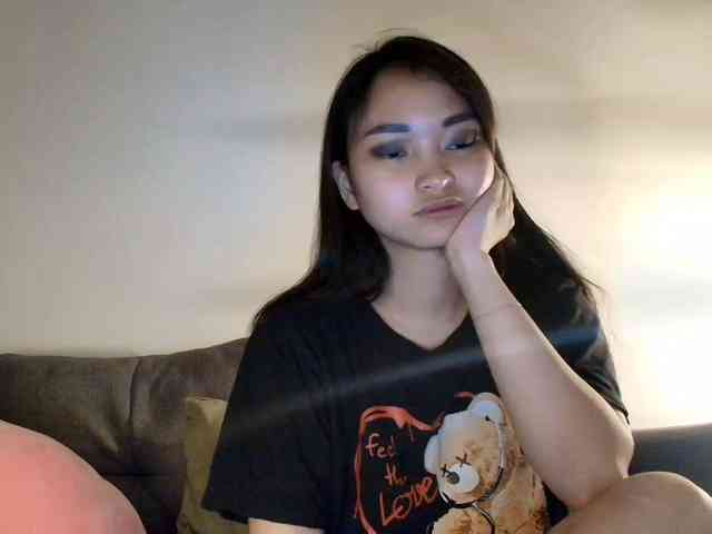 RozyElle webcam