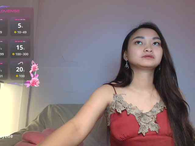 RozyElle webcam