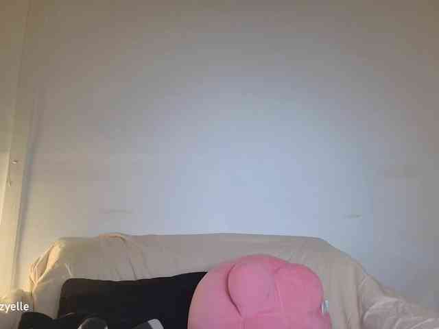 RozyElle webcam