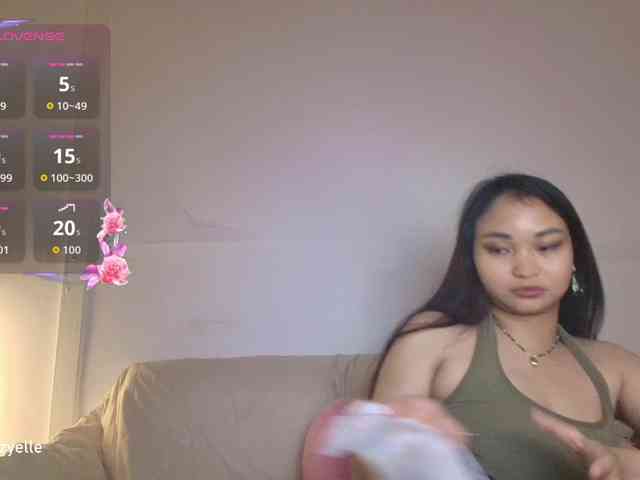 RozyElle webcam