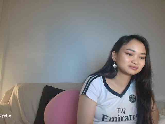 RozyElle webcam