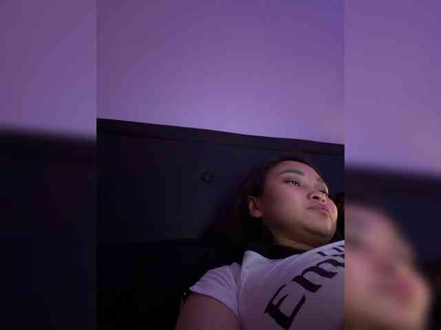 RozyElle webcam
