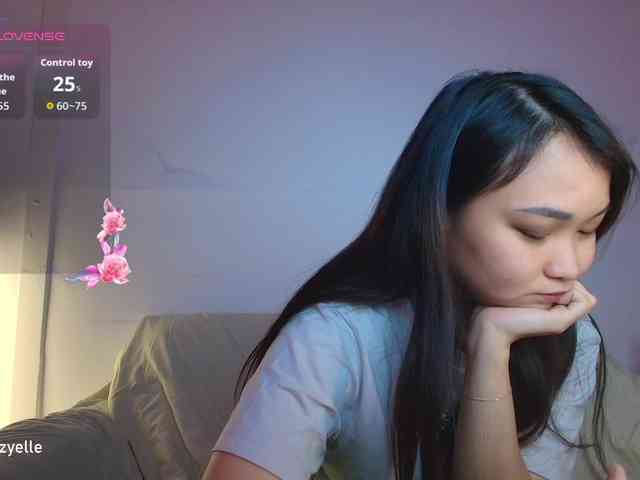 RozyElle webcam