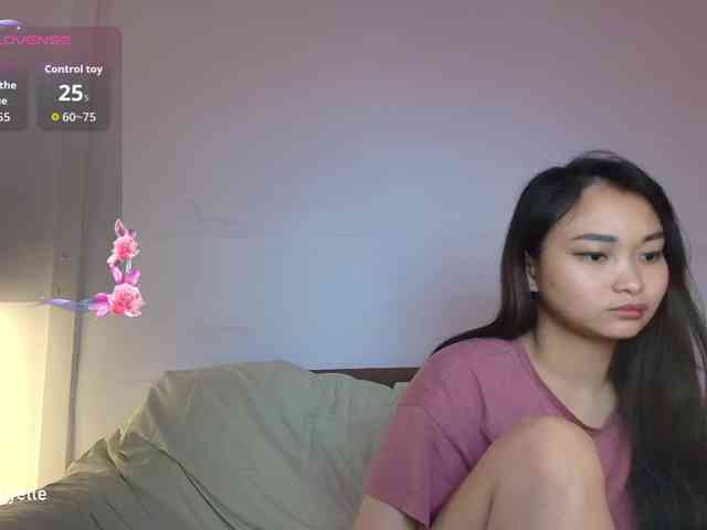 RozyElle webcam