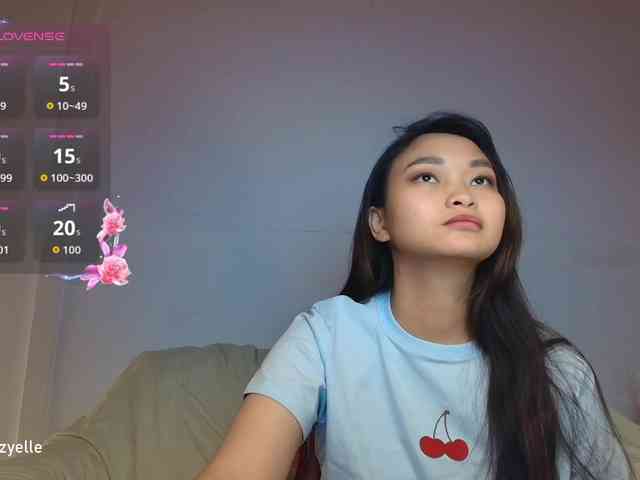 RozyElle webcam