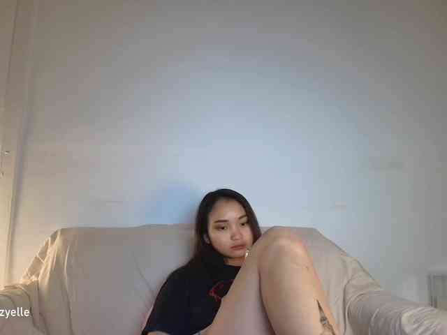RozyElle webcam