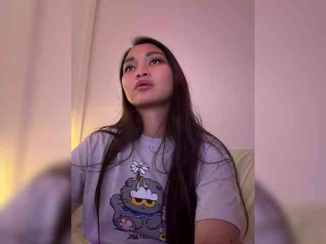 RozyElle webcam