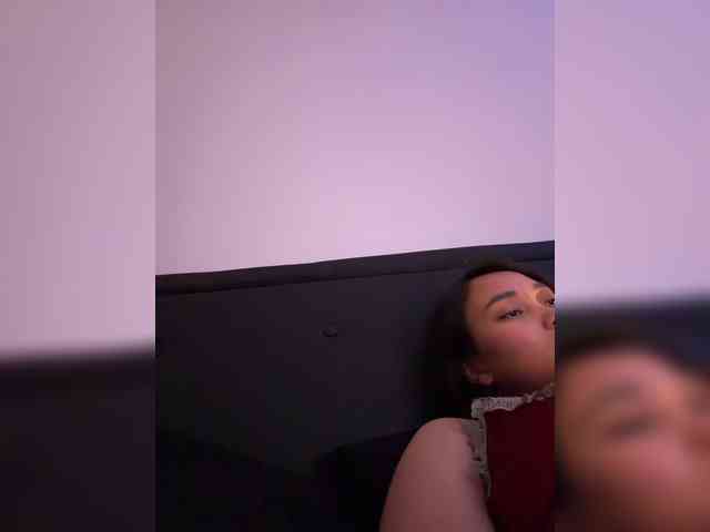 RozyElle webcam