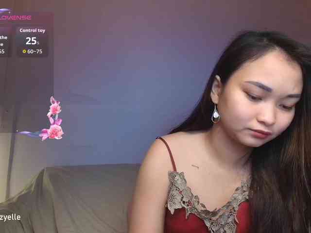 RozyElle webcam