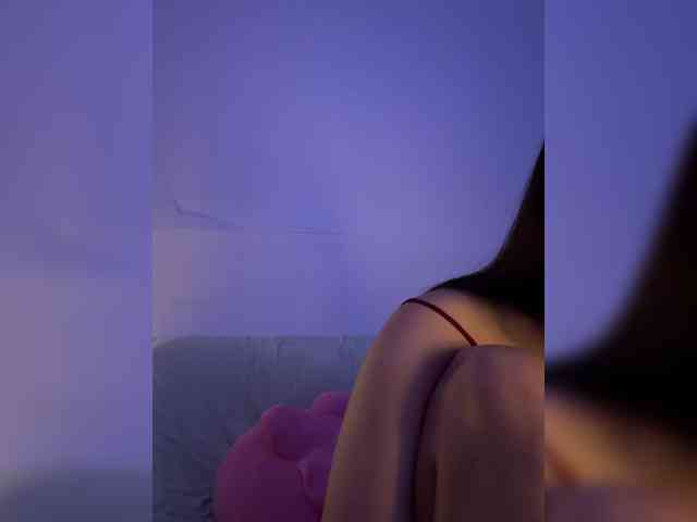 RozyElle webcam