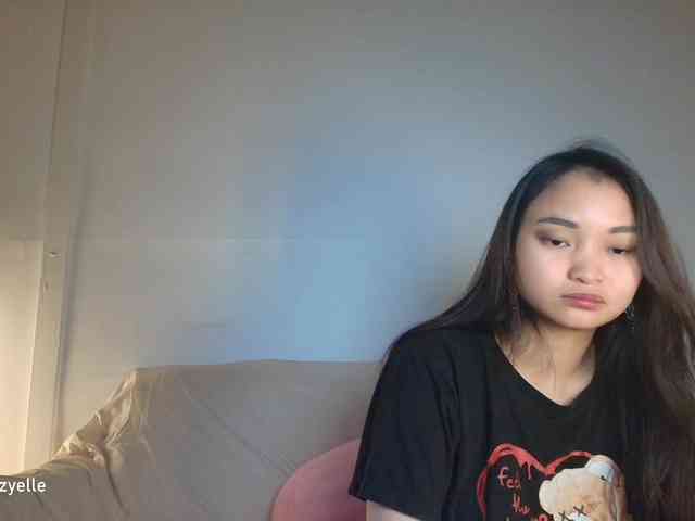 RozyElle webcam