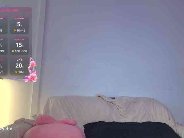RozyElle webcam