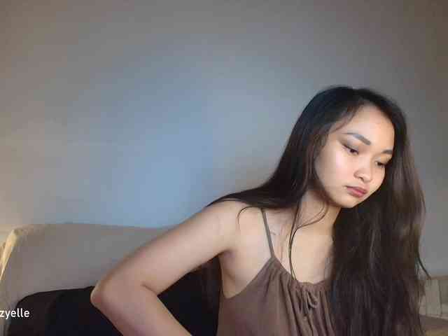 RozyElle webcam