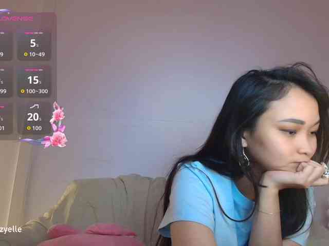 RozyElle webcam