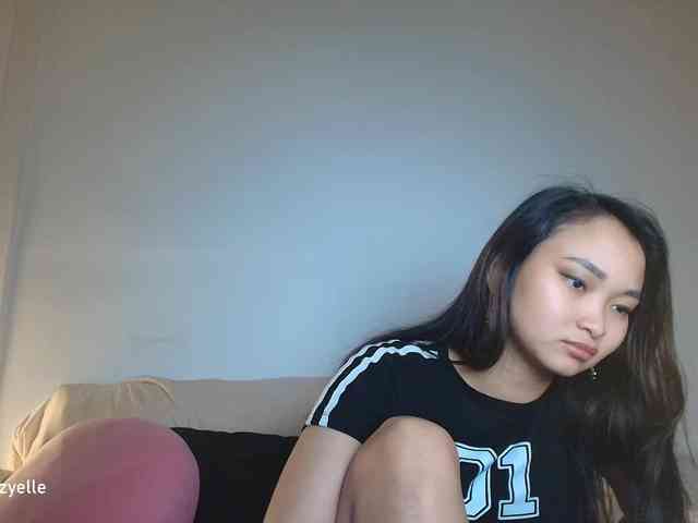RozyElle webcam
