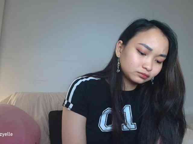 RozyElle webcam