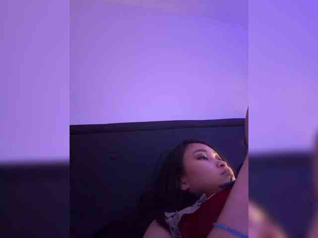 RozyElle webcam