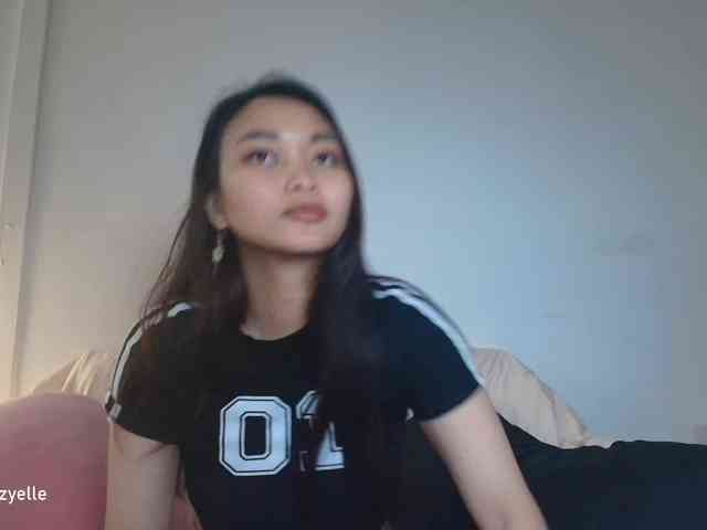 RozyElle webcam