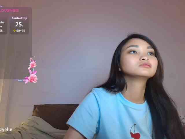 RozyElle webcam
