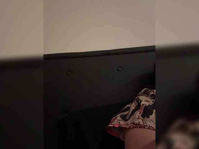 RozyElle webcam
