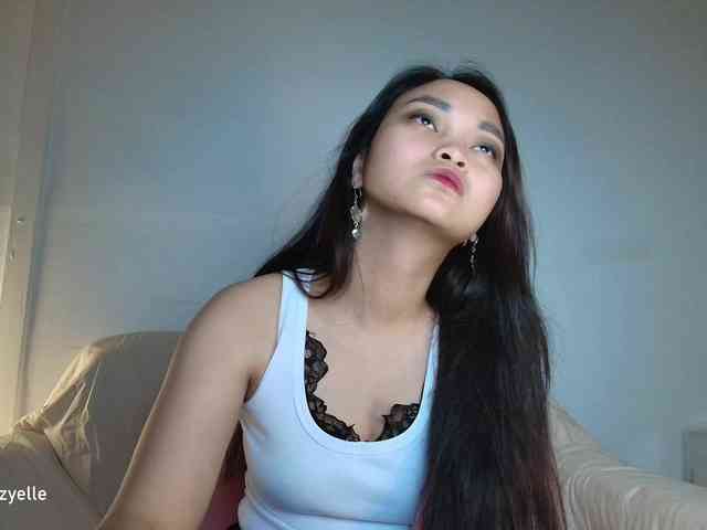 RozyElle webcam