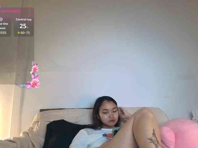 RozyElle webcam