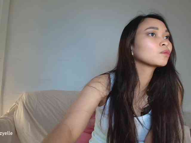 RozyElle webcam