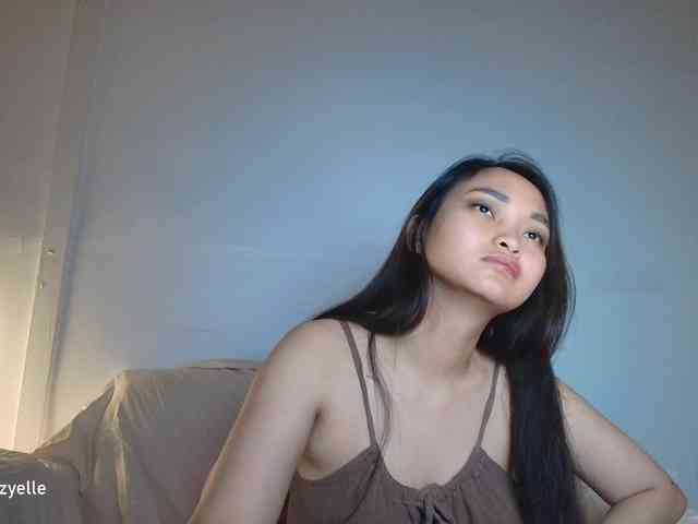 RozyElle webcam