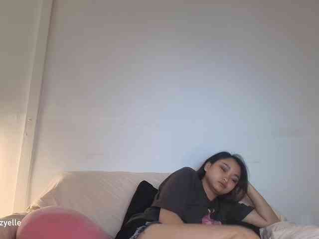 RozyElle webcam