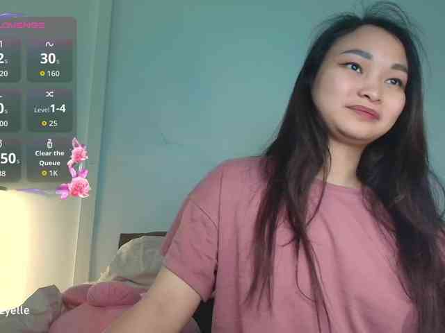 RozyElle webcam
