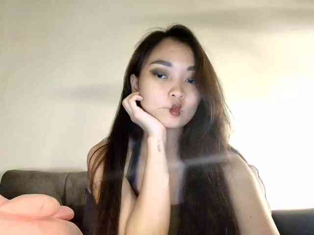 RozyElle webcam
