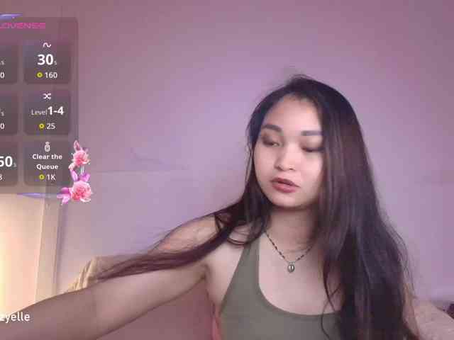 RozyElle webcam