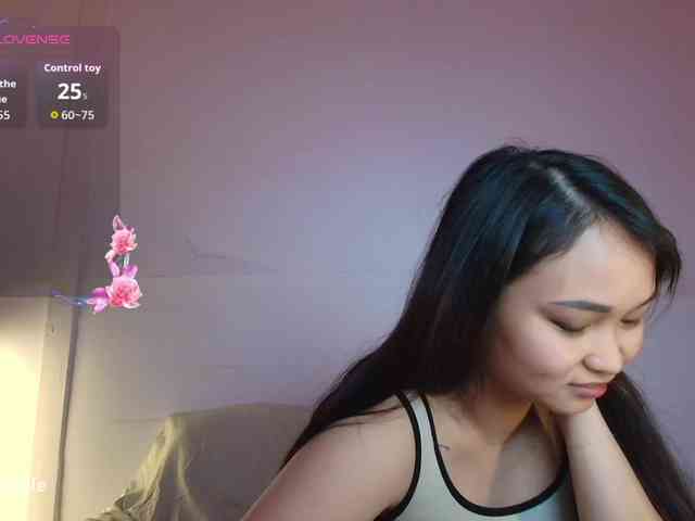 RozyElle webcam