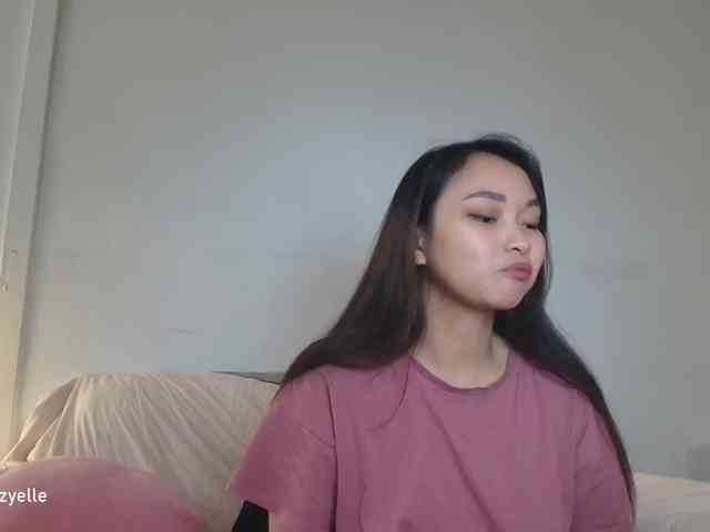 RozyElle webcam