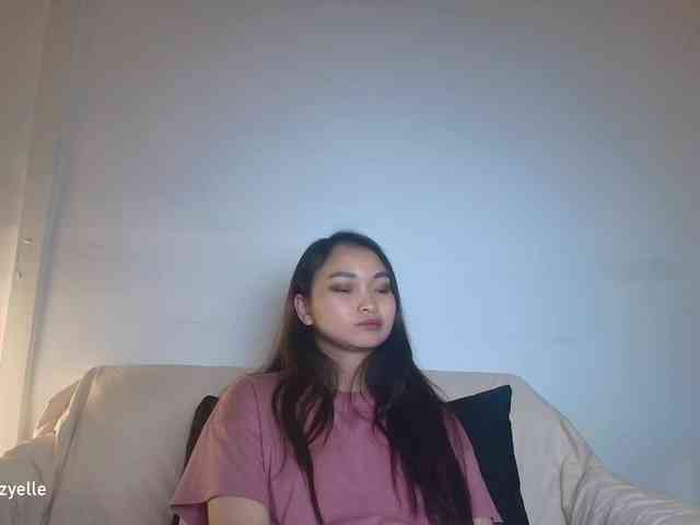 RozyElle webcam